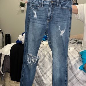 Size 7 Hollister Jeans